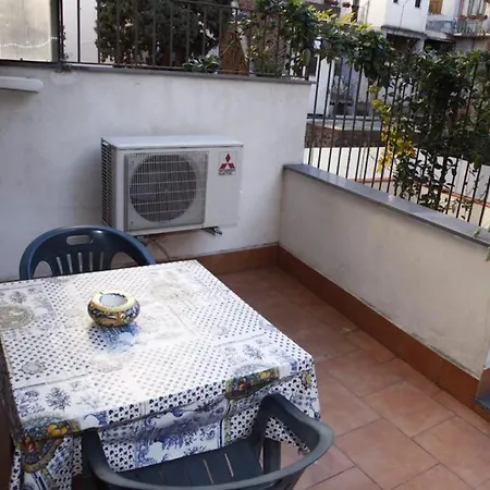Mini Centro Di P.zza G. Verga Apartment Catania